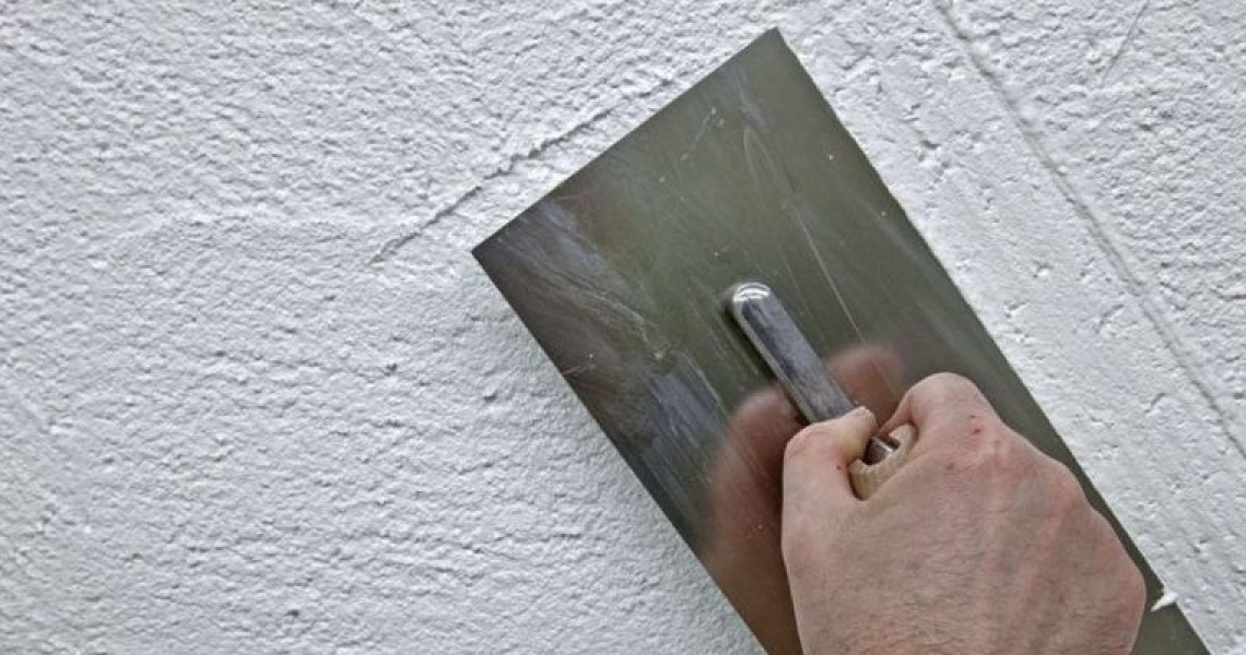 Как снять старое декоративное покрытие со стен - советы профессионалов>